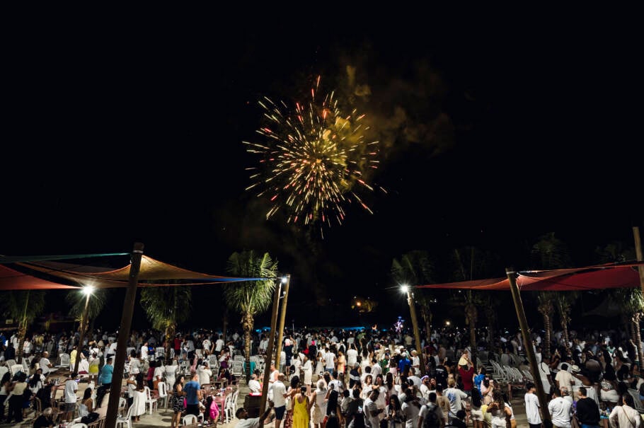 O complexo tem 10 piscinas e mais de 20 atrações