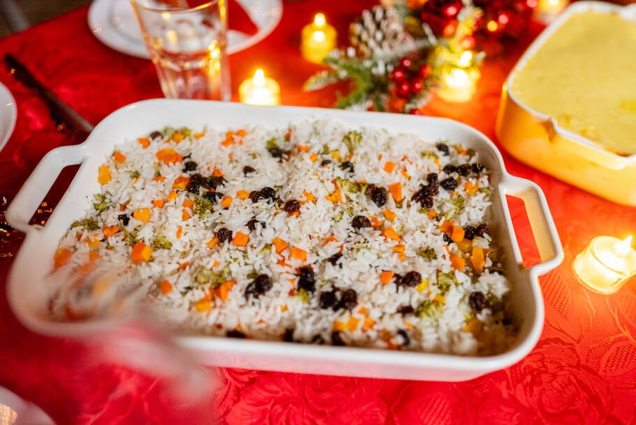 Arroz natalino colorido e saboroso