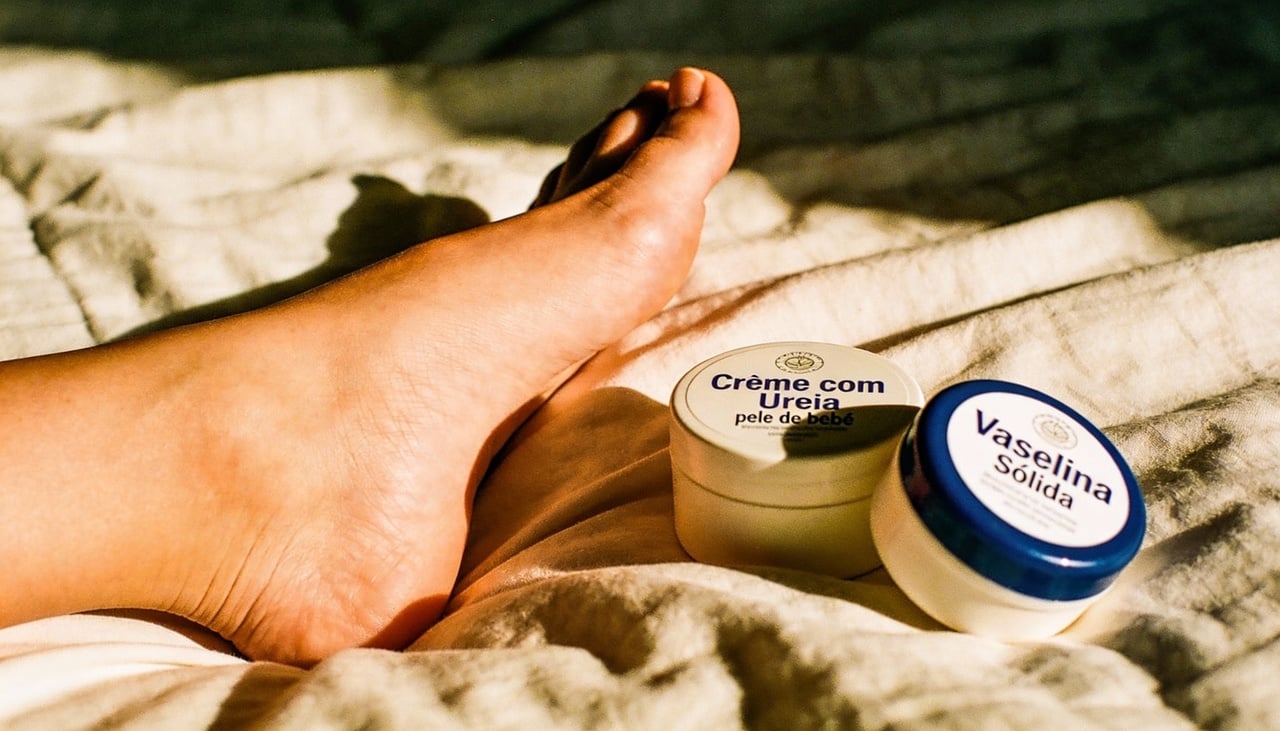 O grande segredo dessa técnica está no uso do plástico filme para criar um efeito estufa