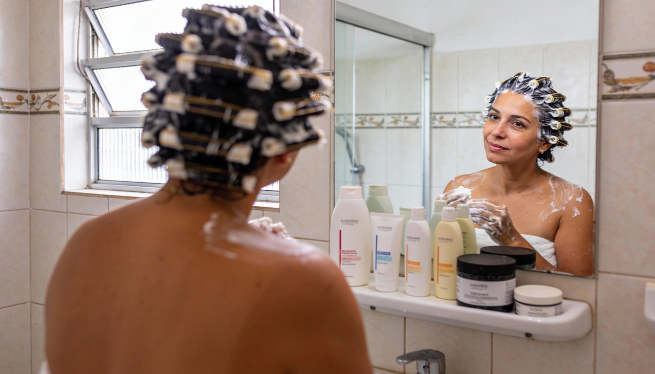 O cronograma capilar caseiro é um calendário que organiza os tratamentos em três grupos