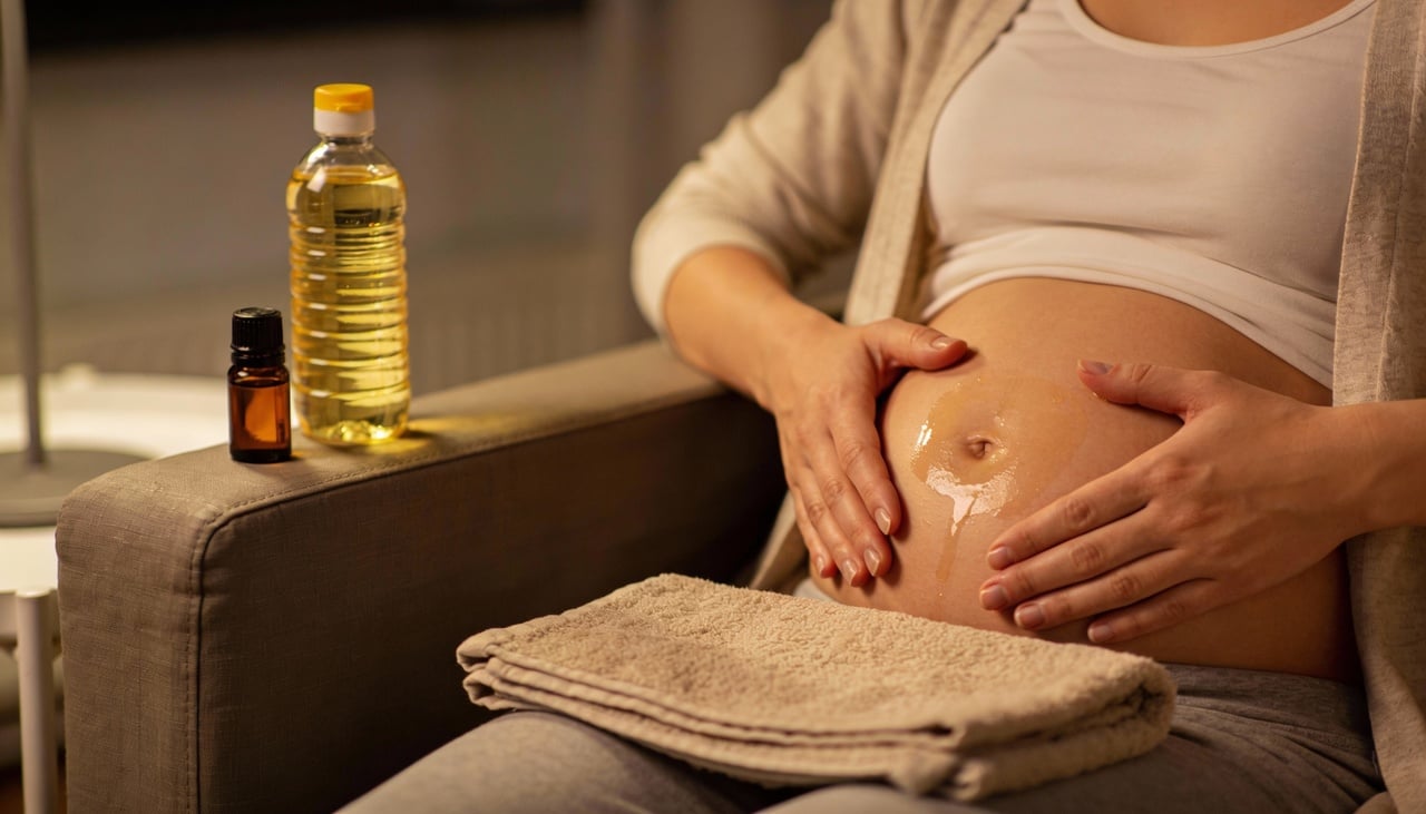 A fase folicular começa no primeiro dia da menstruação e segue até a ovulação