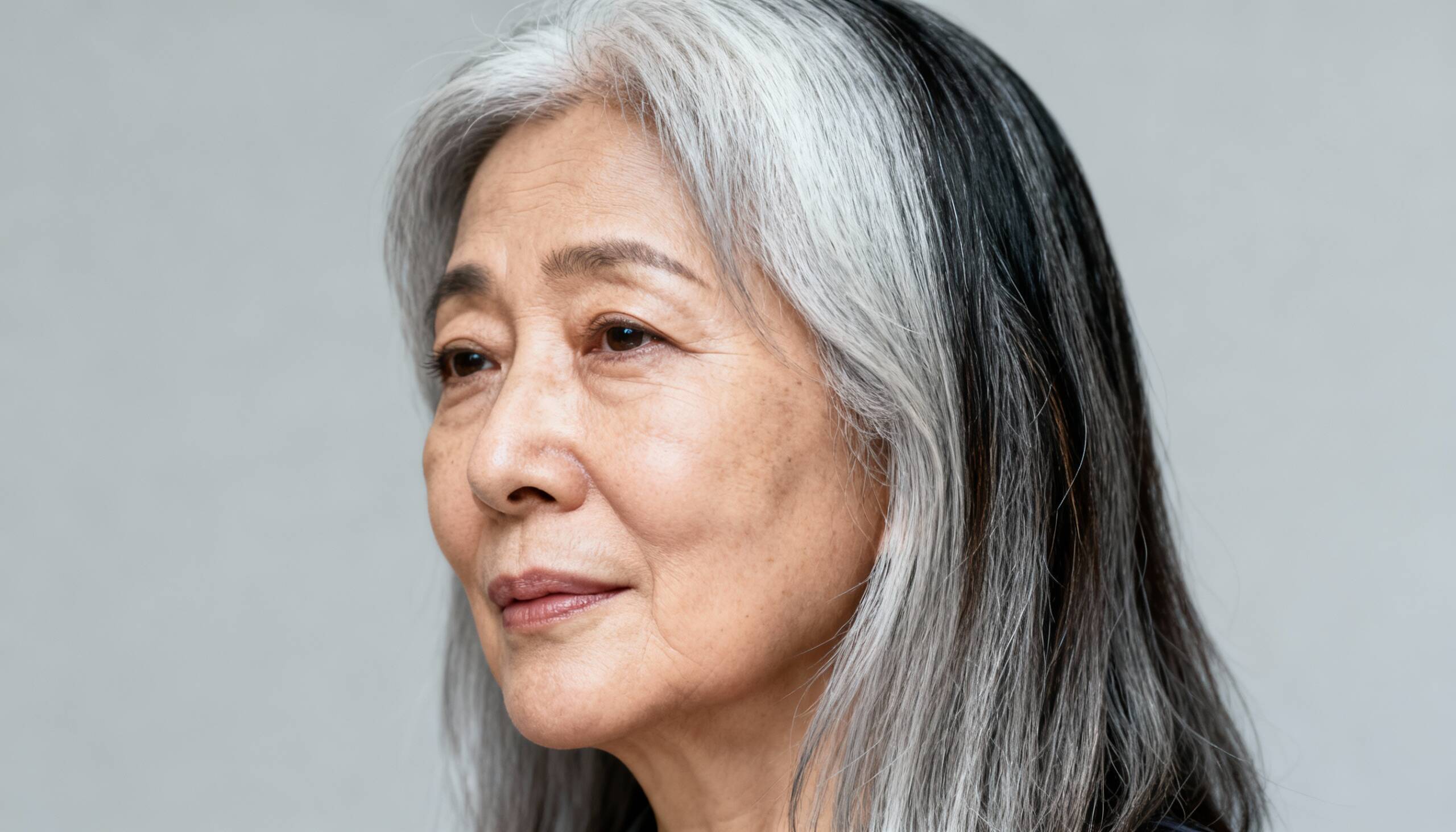 O Japão estuda de onde vem os cabelos grisalhos e descobre acidentalmente que devemos ficar felizes por tê-los