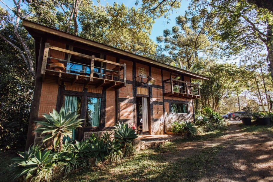 A Reserva Santo Antônio tem 22 charmosas cabanas com vistas para a famosa Pedra do Baú