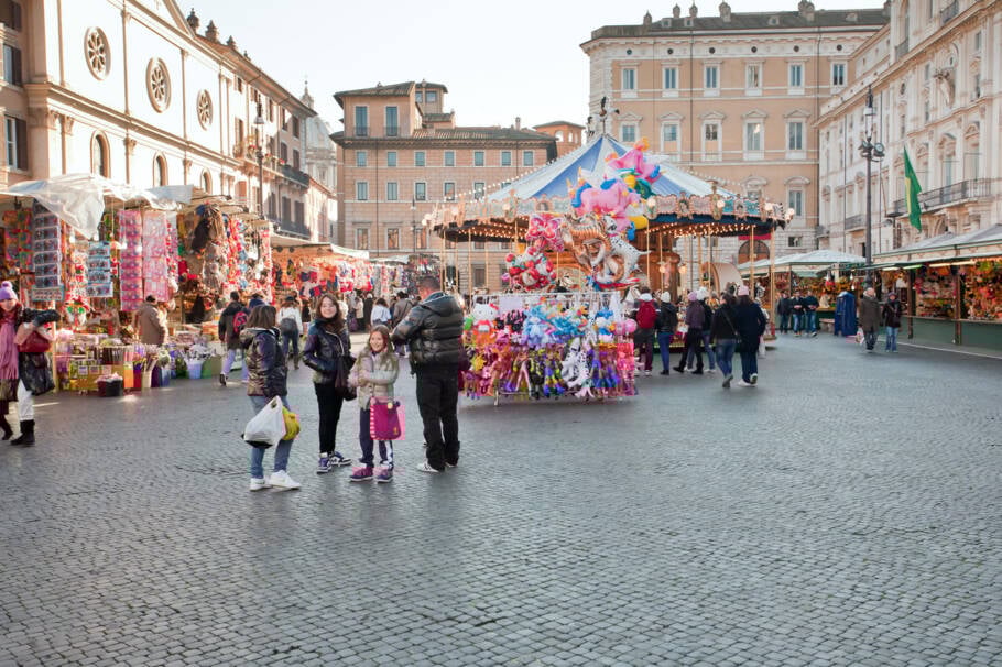 Piazza Navona abriga um dos mercados de Natal mais antigos da Itália
