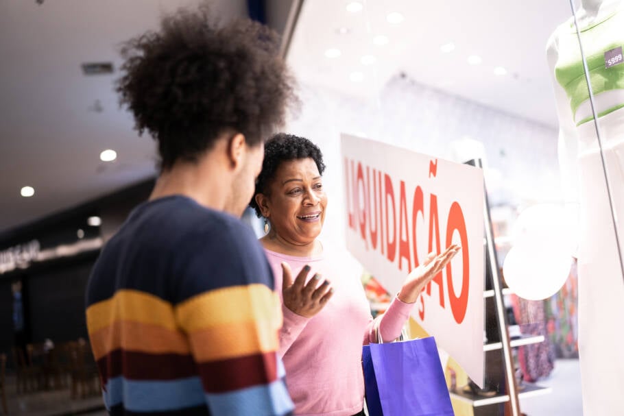 Alguns produtos reduzem de preço perto do Natal. justamente quando todo mundo acha que tudo está mais caro (foto meramente ilustrativa, posada para fotógrafo profissional)