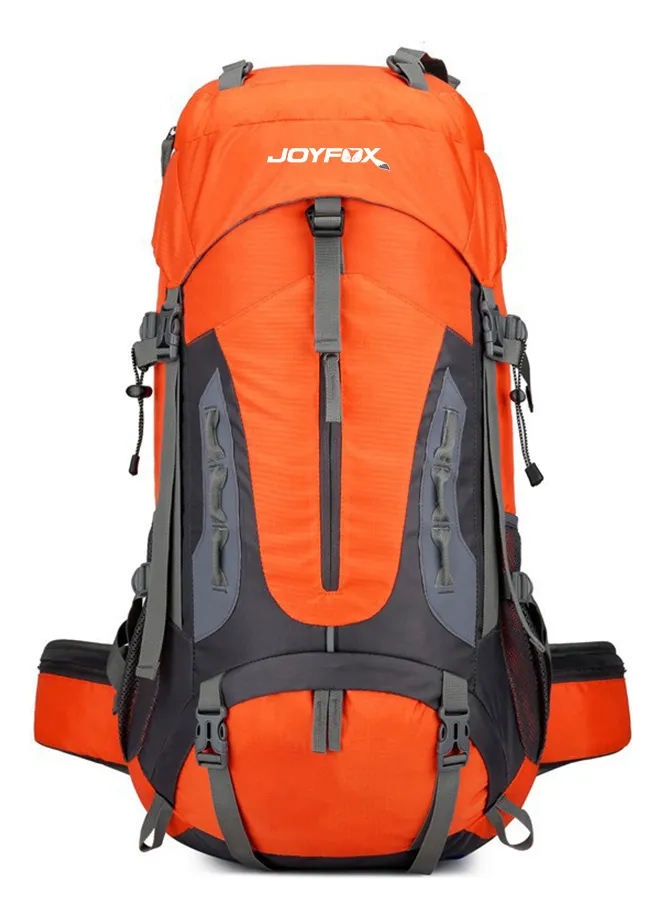 Mochila impermeável por R$ 229 (28% OFF)