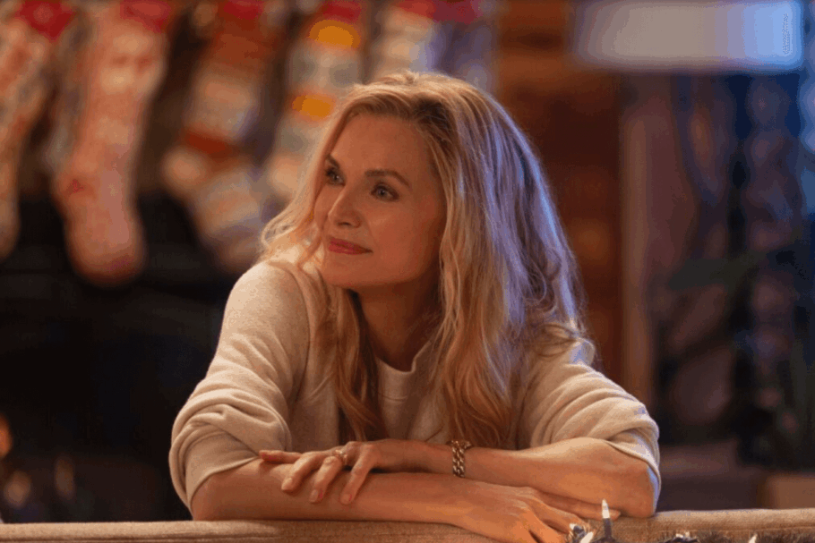 Em “Oh What Fun”, Michelle Pfeiffer lidera uma comédia natalina repleta de caos familiar e momentos emocionantes (Imagem: Reprodução digital | Prime Video)