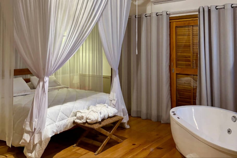Suíte Super Luxo com banheira da Reserva Campos