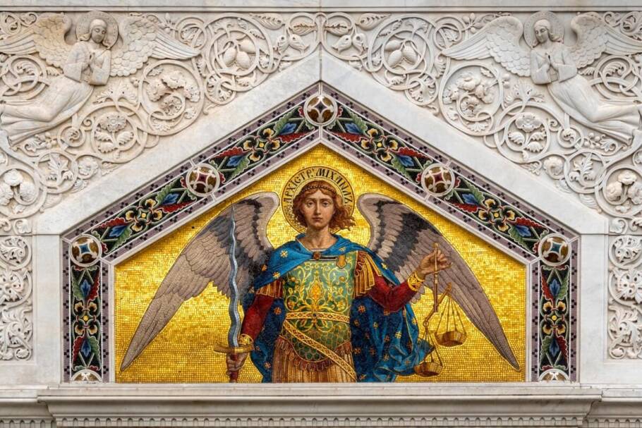 O arcanjo Miguel é o mensageiro de Deus mais conhecido (Imagem: Only Fabrizio | Shutterstock)