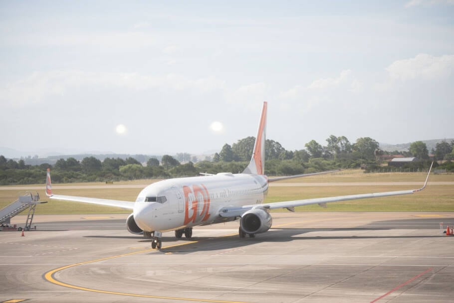 Boeing 737 da GOL no Aeroporto de Punta del Este