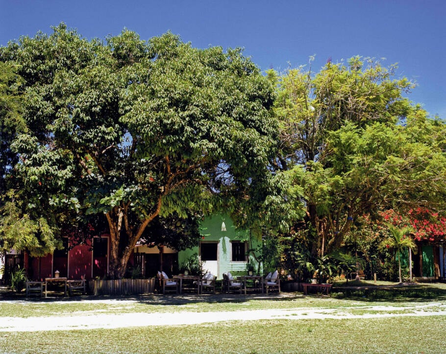 O Uxua Casa Hotel & Spa possui entrada pelo quadrado de Trancoso