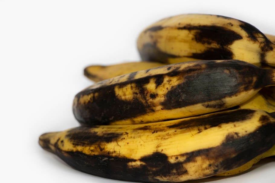 Truque simples ajuda a prolongar a vida útil das bananas sem comprometer o sabor