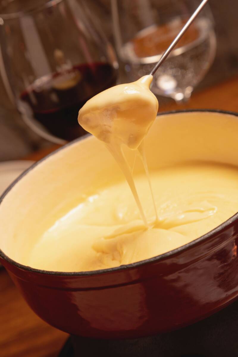 Mais queijudo impossível: o fondue do Chalezinho