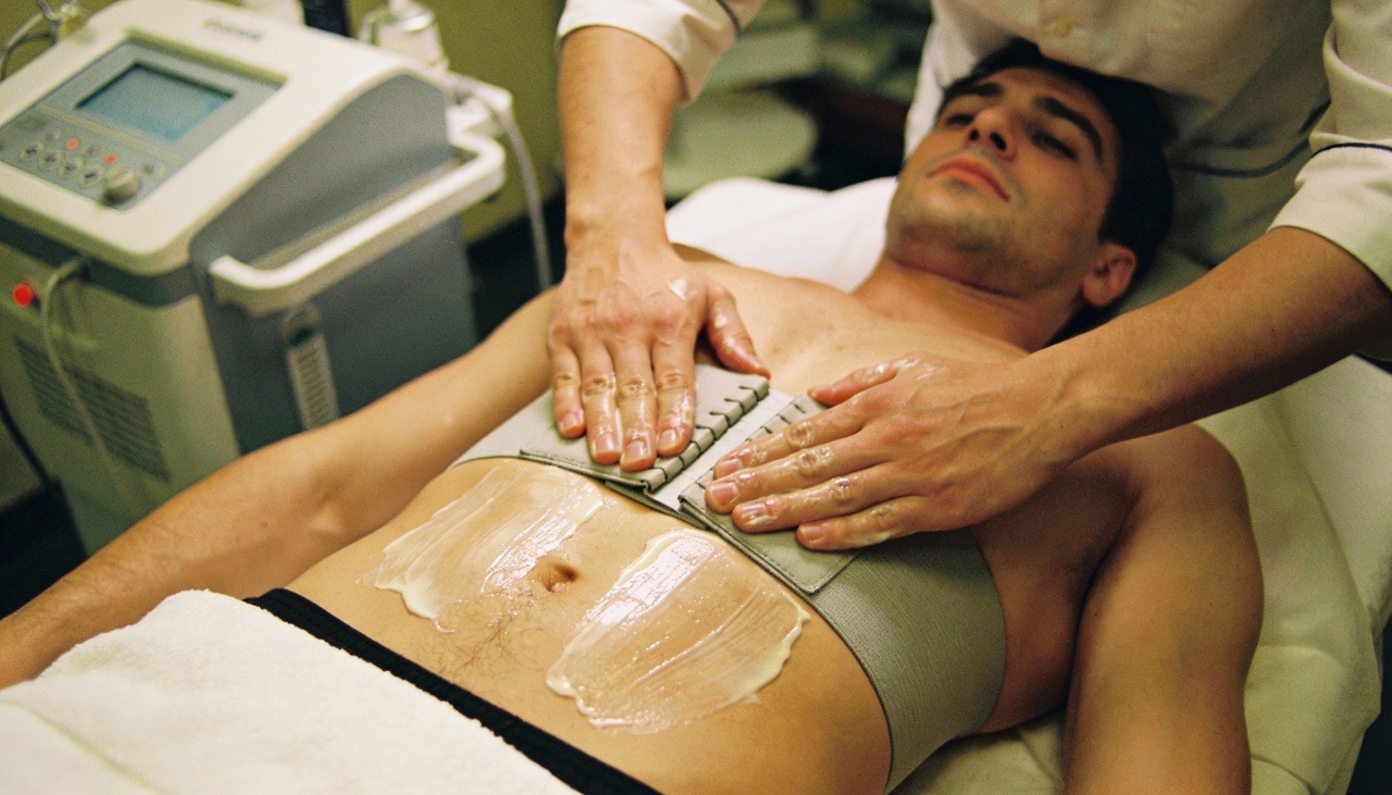 A drenagem linfática é uma técnica de massagem com manobras suaves e ritmadas, direcionadas ao sistema linfático