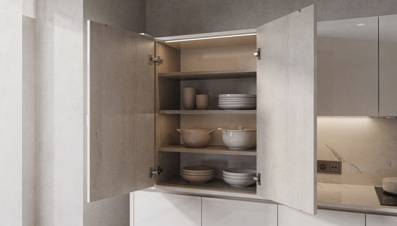 A escolha do material deve considerar o nível de umidade, o tipo de uso e a frequência de abertura de portas e gavetas em cada espaço