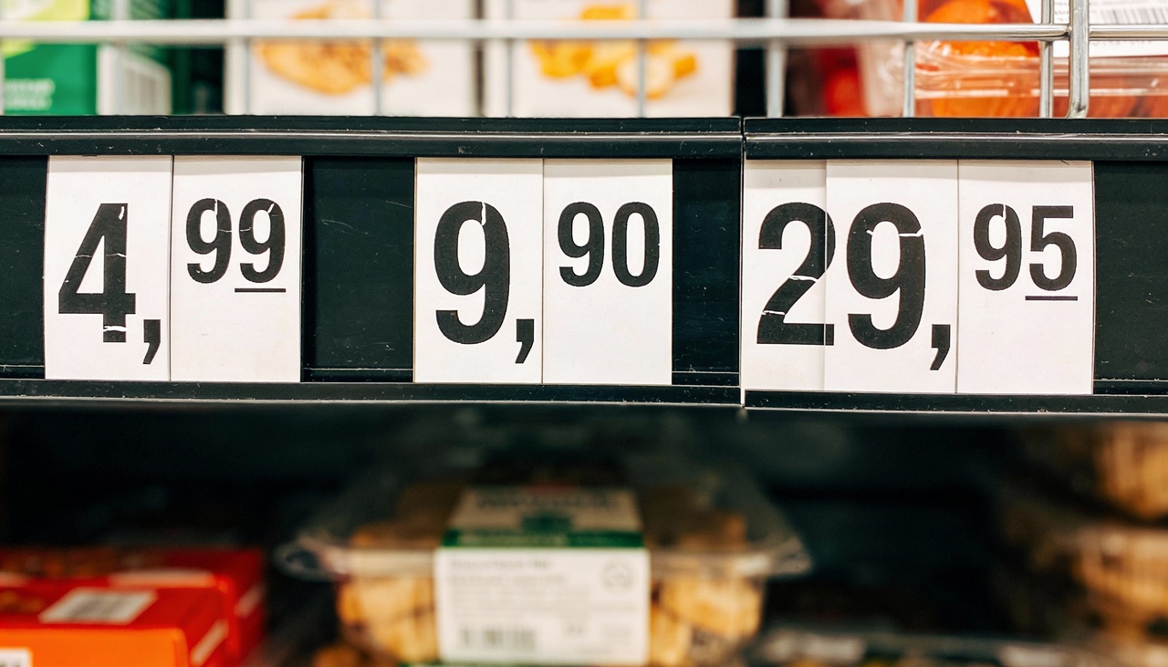 O cérebro humano processa números da esquerda para a direita dando muito mais importância aos primeiros dígitos que encontra