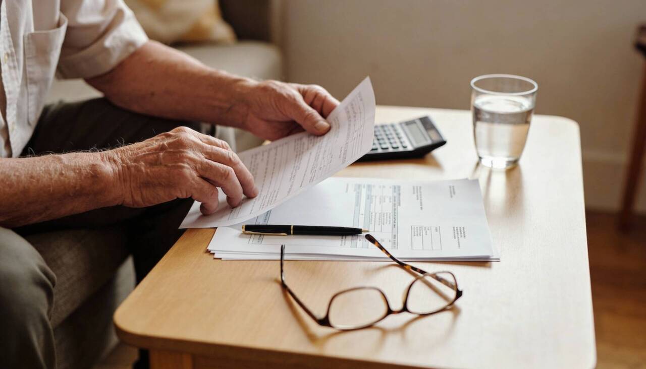 O que antes era cuidado pode facilmente se transformar em controle quando os filhos crescem e constroem suas próprias vidas