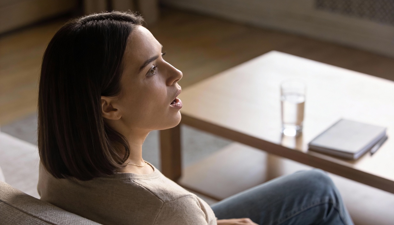 A prática da respiração consciente ajuda a estabilizar o sistema nervoso central durante momentos de tensão elevada