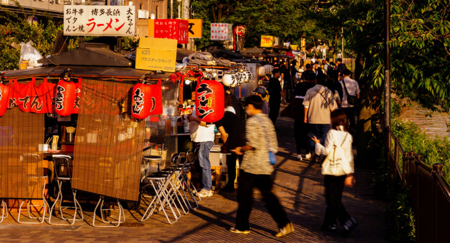 Barracas de comidas típicas em Fukuoka