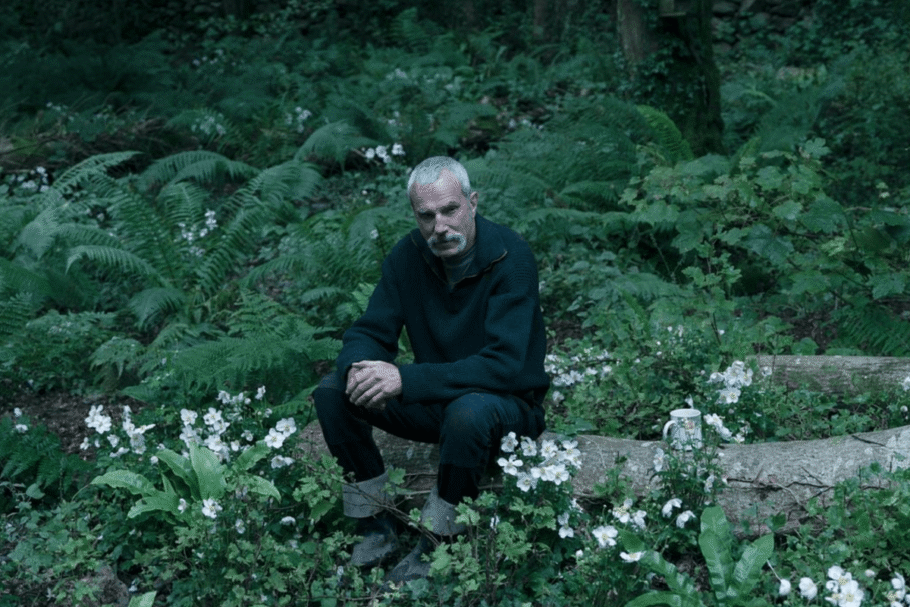 Em “Anêmona”, Ray Stoker enfrenta conflitos familiares quando seu irmão tenta reaproximá-lo do filho que abandonou (Imagem: Reprodução digital | Universal Pictures)