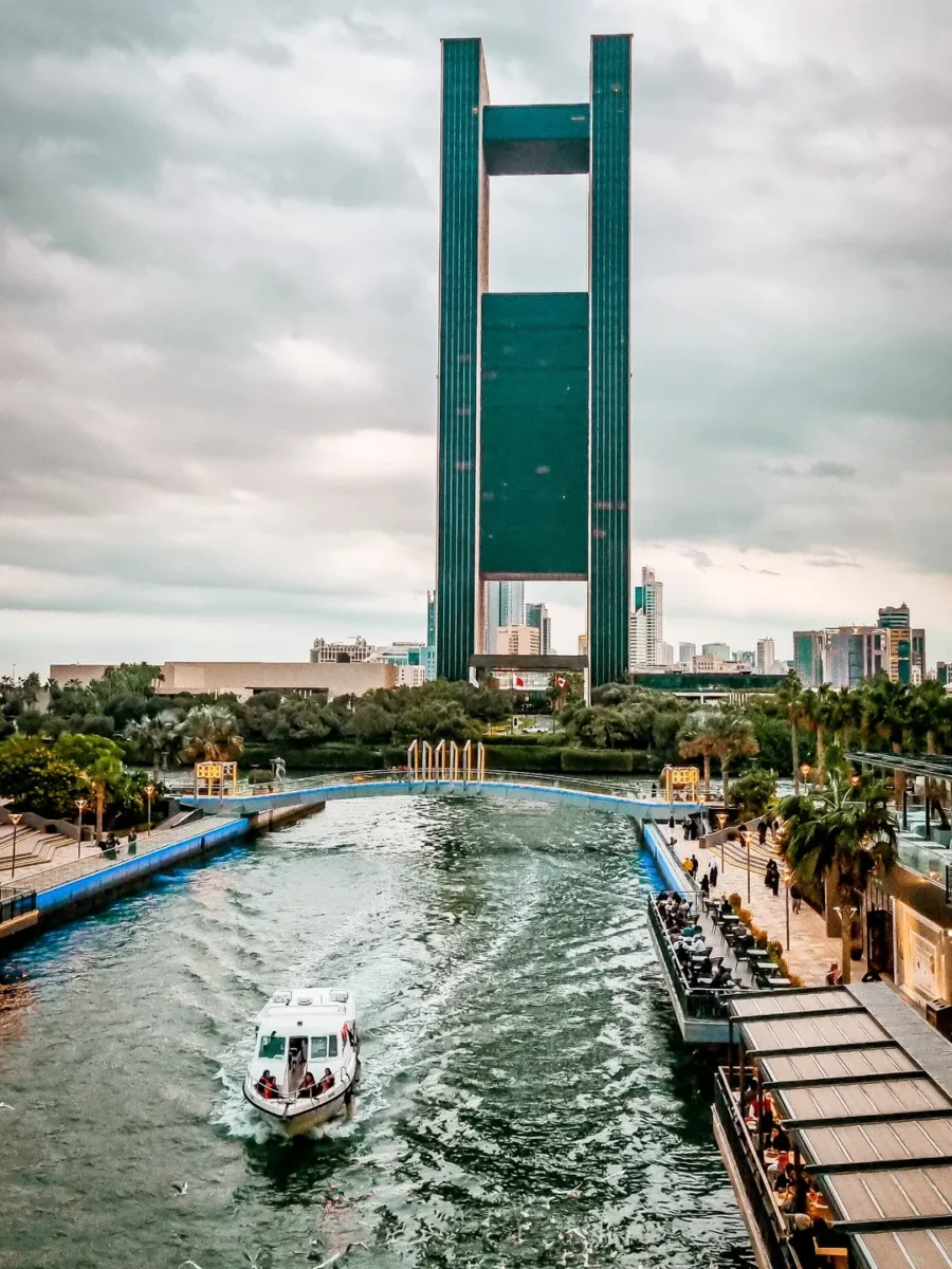 Área moderna da capital Manama