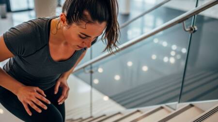 O esforço contra a gravidade recruta grandes grupos musculares