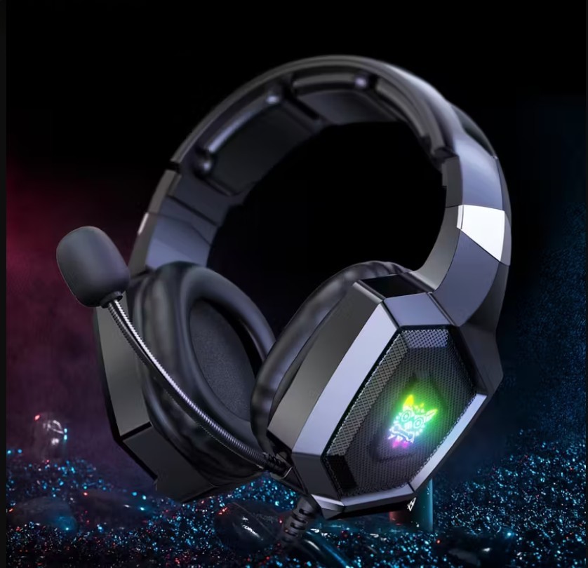 O fone custa R$174,86 na Temu