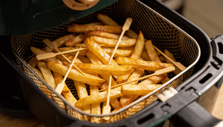 Com esse truque rápido, as batatas fritas congeladas deixam de ser um acompanhamento demorado e passam a ser uma solução realmente prática