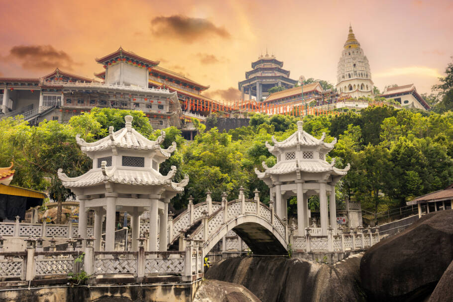 Templo Kek Lok Si, um templo histórico no coração de Penang