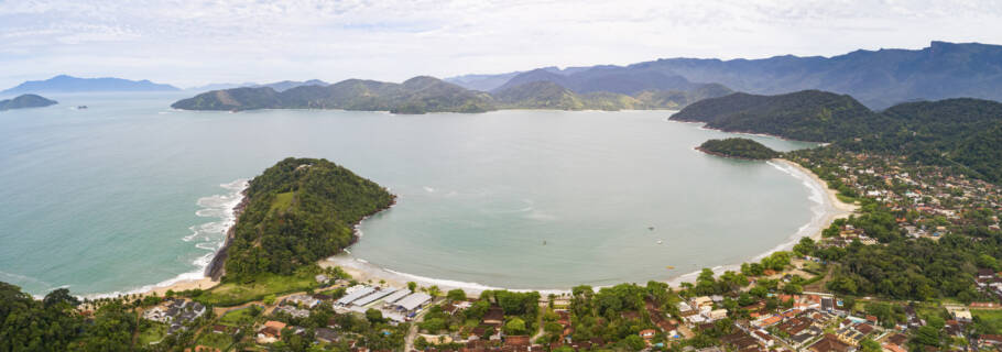 Praia do Lázaro, em Ubatuba, no litoral norte de SP, está entre as mais buscadas