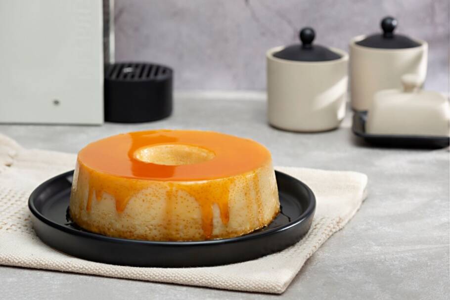 Esse pudim sem forno e sem ovos é perfeito para quando bate aquela vontade de doce