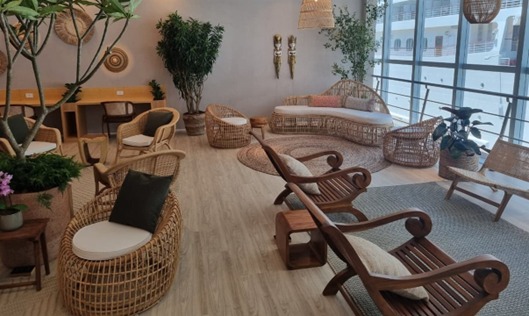 O espaço está localizado no primeiro andar do terminal