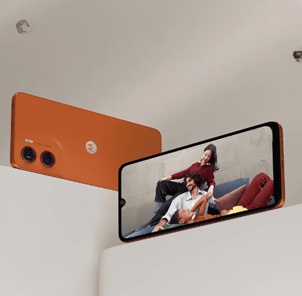 O Moto G06 sai por R$595 na promoção