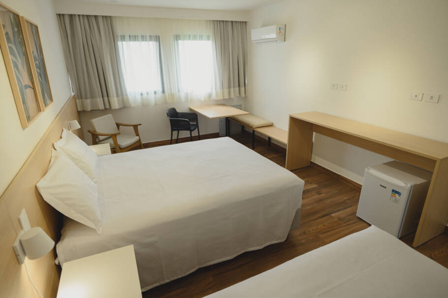 Interior de um dos quartos do hotel Thermas da Mata