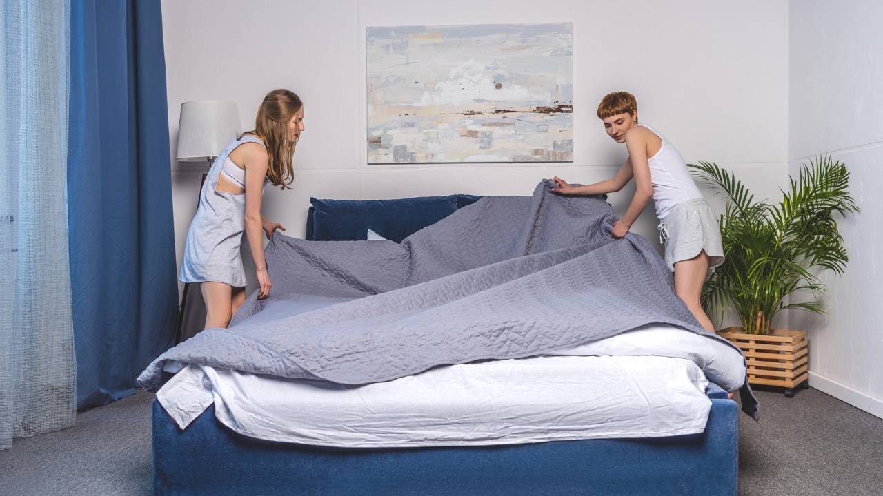 Dicas caseiras para manter sua cama arrumada e seu quarto mais organizado