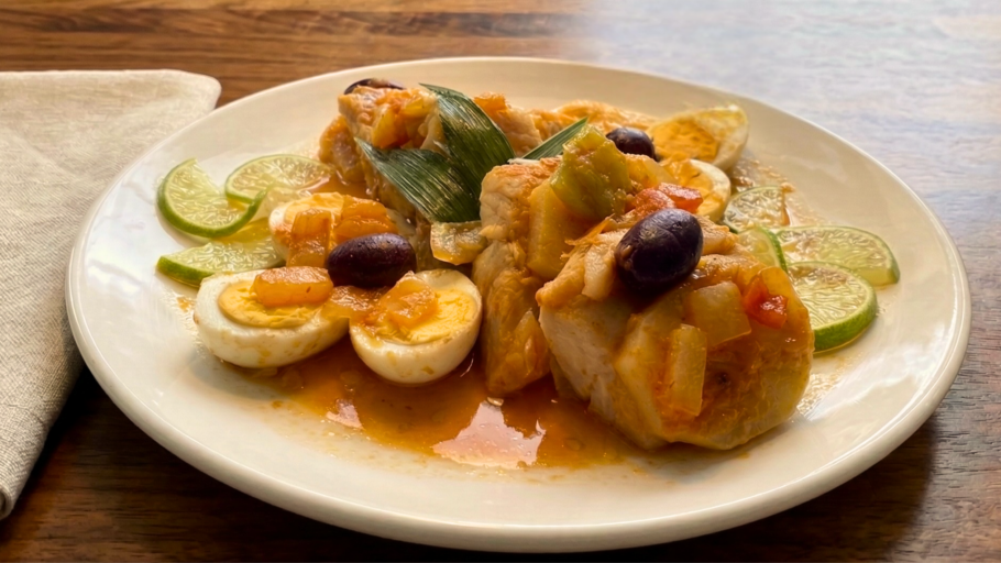 Bacalhau à moda portuguesa é uma das opções do restaurante Camauê, no hotel Holiday Inn Anhembi