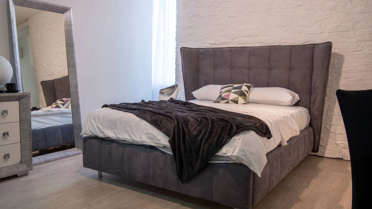 Manutenção de camas: os 4 pontos críticos de ruído no estrado e como tratá-los hoje.