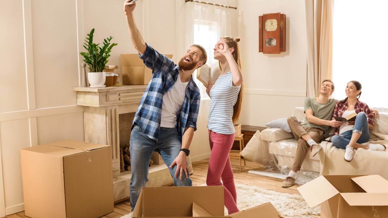 Entenda por que ter a casa sempre cheia pode afetar a produtividade e o desenvolvimento das crianças. Saiba como criar regras de convivência sem perder o afeto.