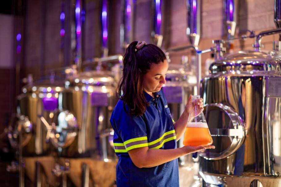 É o maior curso do segmento cervejeiro gratuito exclusivamente para o público feminino
