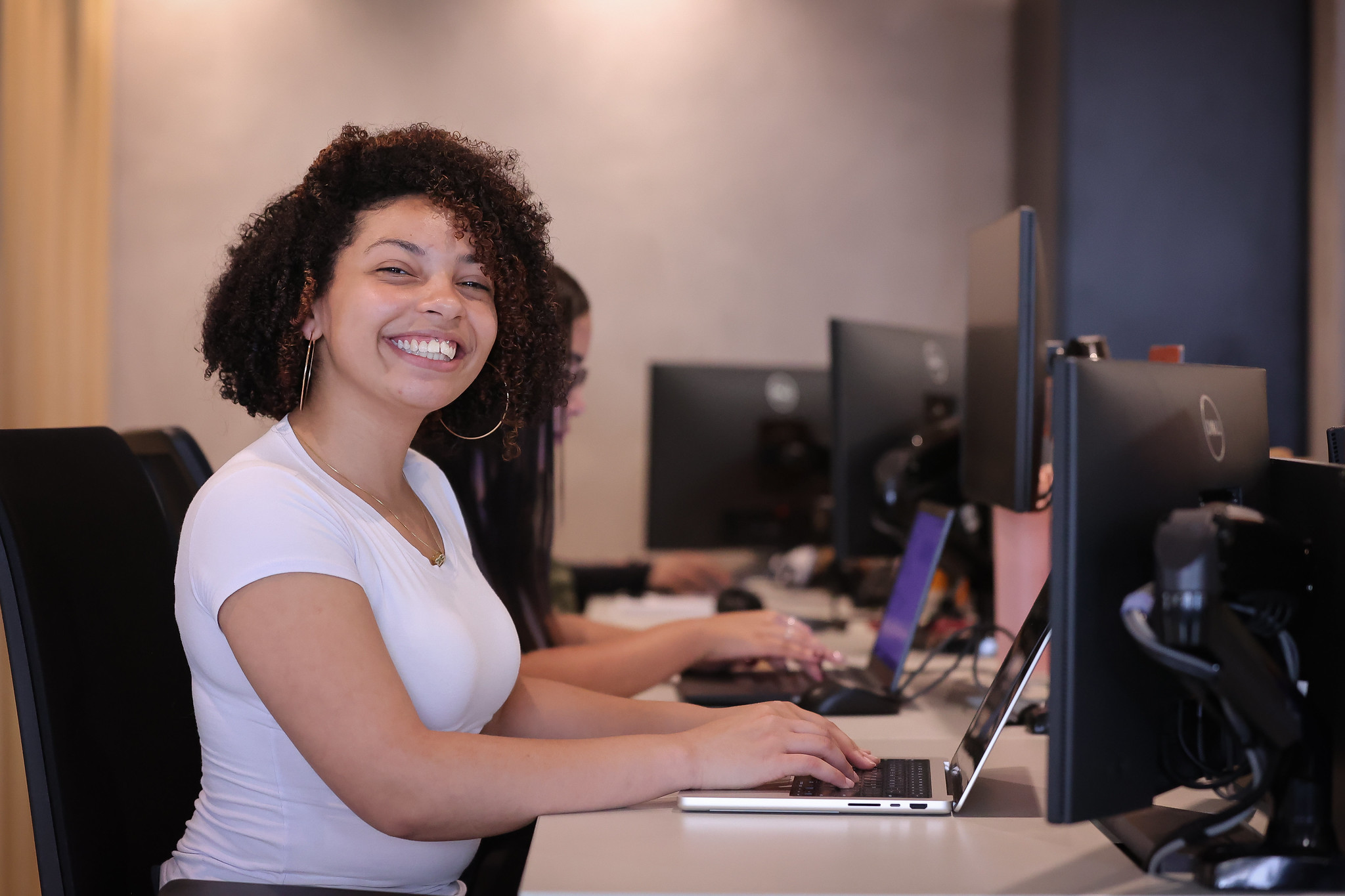 Programa abre 20 mil vagas de estágio para alunos da rede estadual de SP