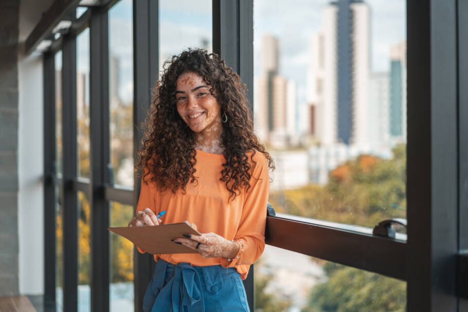 Estudantes selecionados para o programa de estágio atuarão em regime híbrido