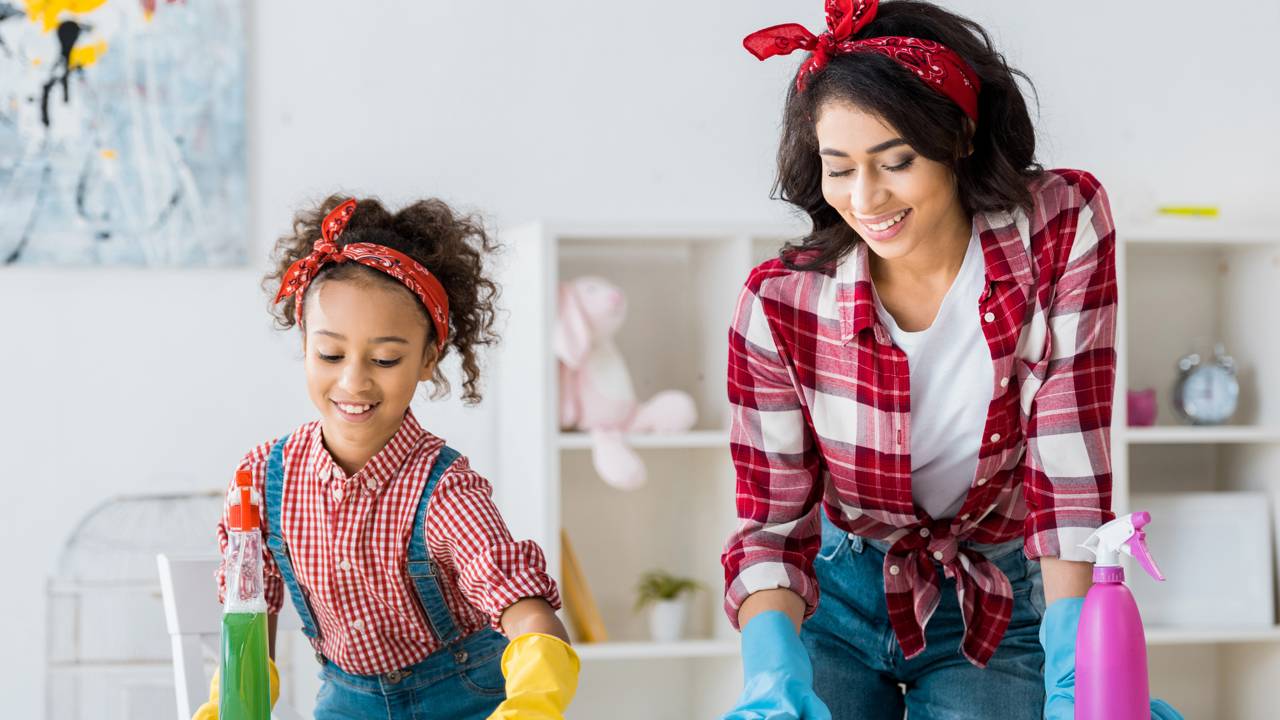 Você já sentiu que não consegue relaxar enquanto a pia está cheia? Não é frescura, é neurociência