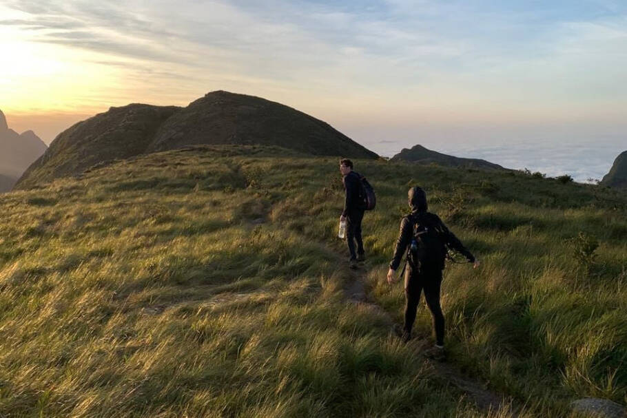 O Pico Paraná é o ponto mais alto da região Sul do país