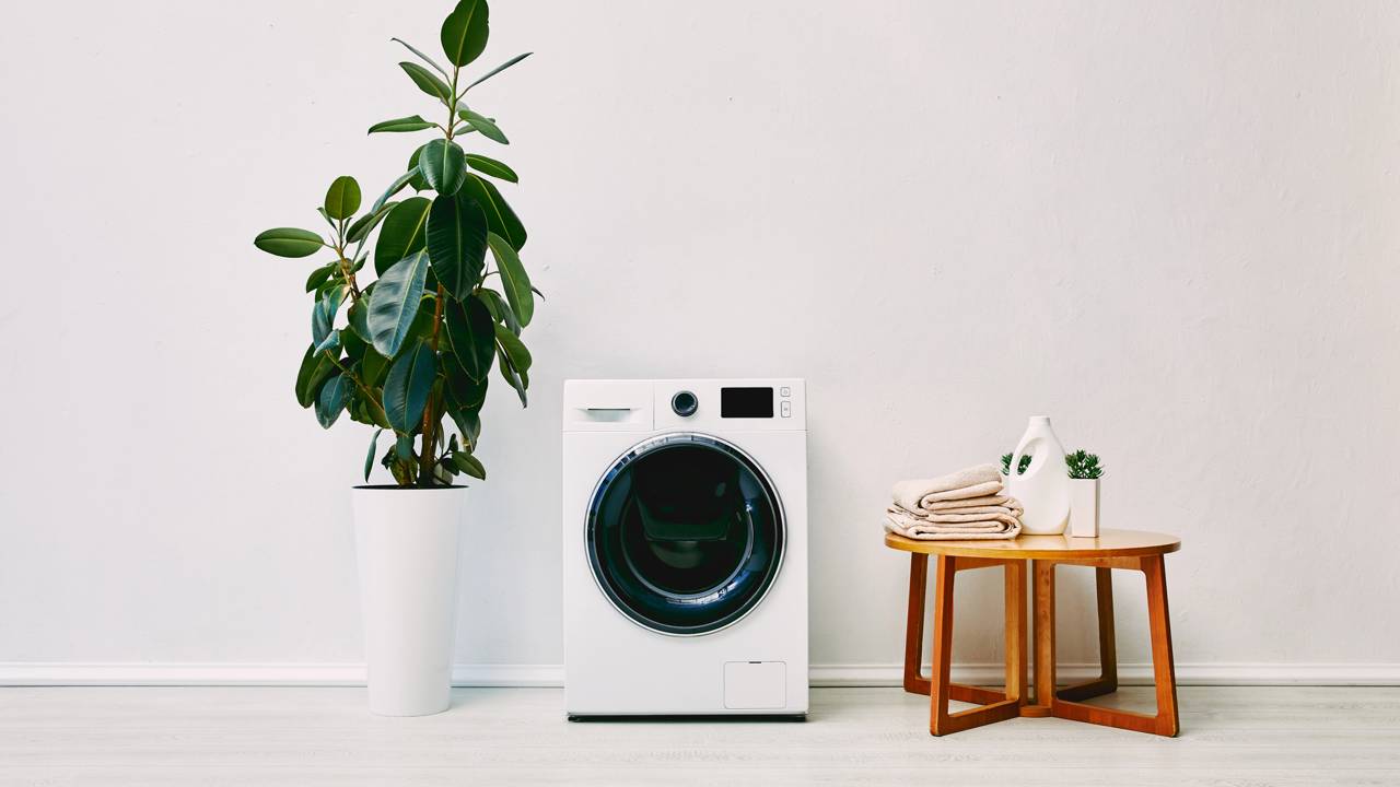 Design minimalista na área de serviço: dicas de organização para manter o padrão sofisticado da sua casa.