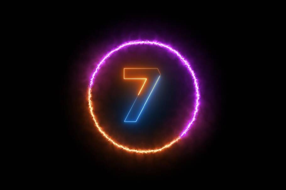 Para o Ano Pessoal 7, o eclipse aprofundará reflexões internas (Imagem: Cinefootage Visuals | Shutterstock)