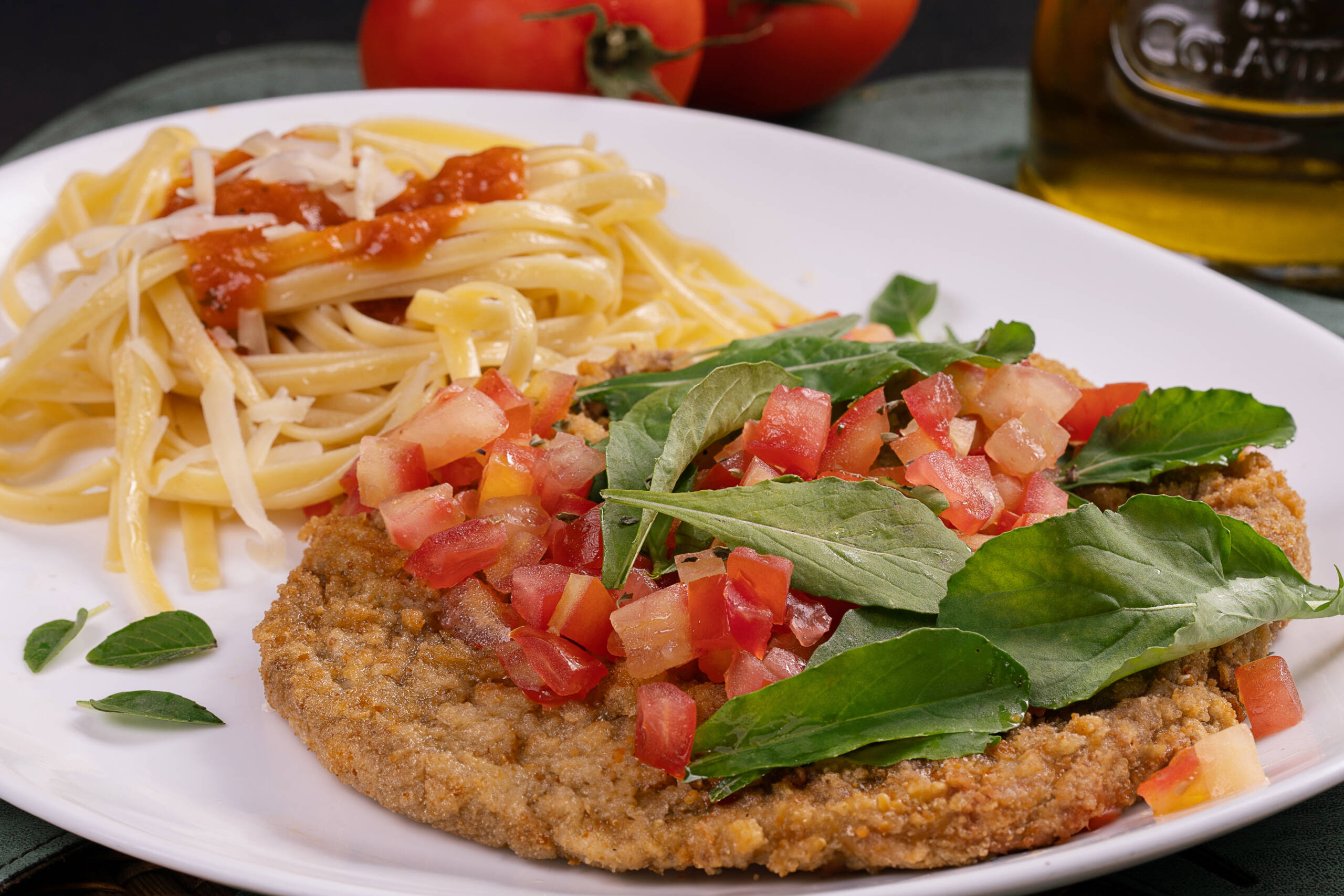 Entre os destaques do Ômadá está o Especial Madá (R$ 78), com filé-mignon empanado, rúcula e tomates frescos salteados no azeite extra virgem, servido com fettuccine ao sugo