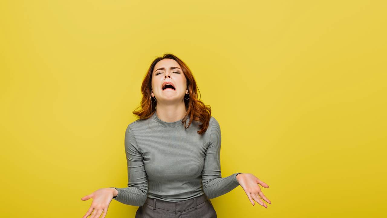 O que significa a expressão "chorar as pitangas"?