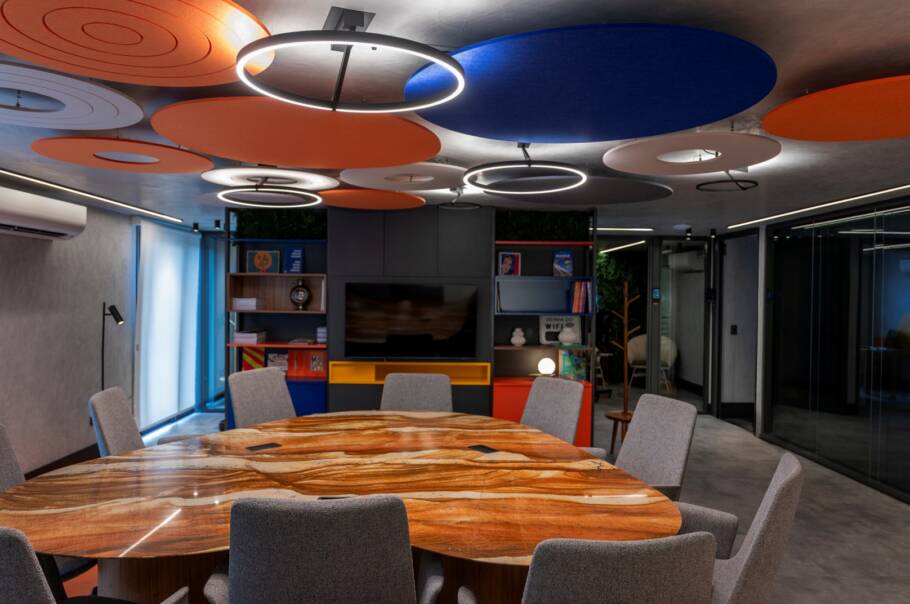 Plafons LED de sobrepor dimerizáveis, modelo Circle, da Yamamura Collection