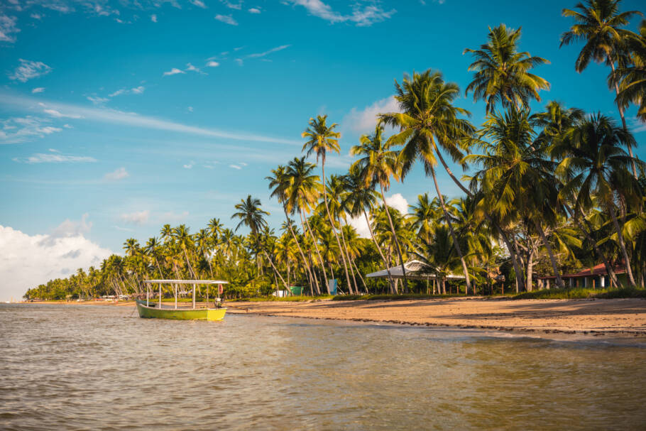 Praia dos Carneiros, em Pernambuco, é um dos destinos nordestinos virais nas redes sociais