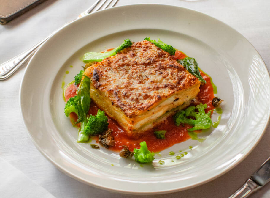 Na Páscoa, restaurantes em São Paulo apostam em pratos com peixe, como a Lasagna di baccalà do Ristorantino Caffe